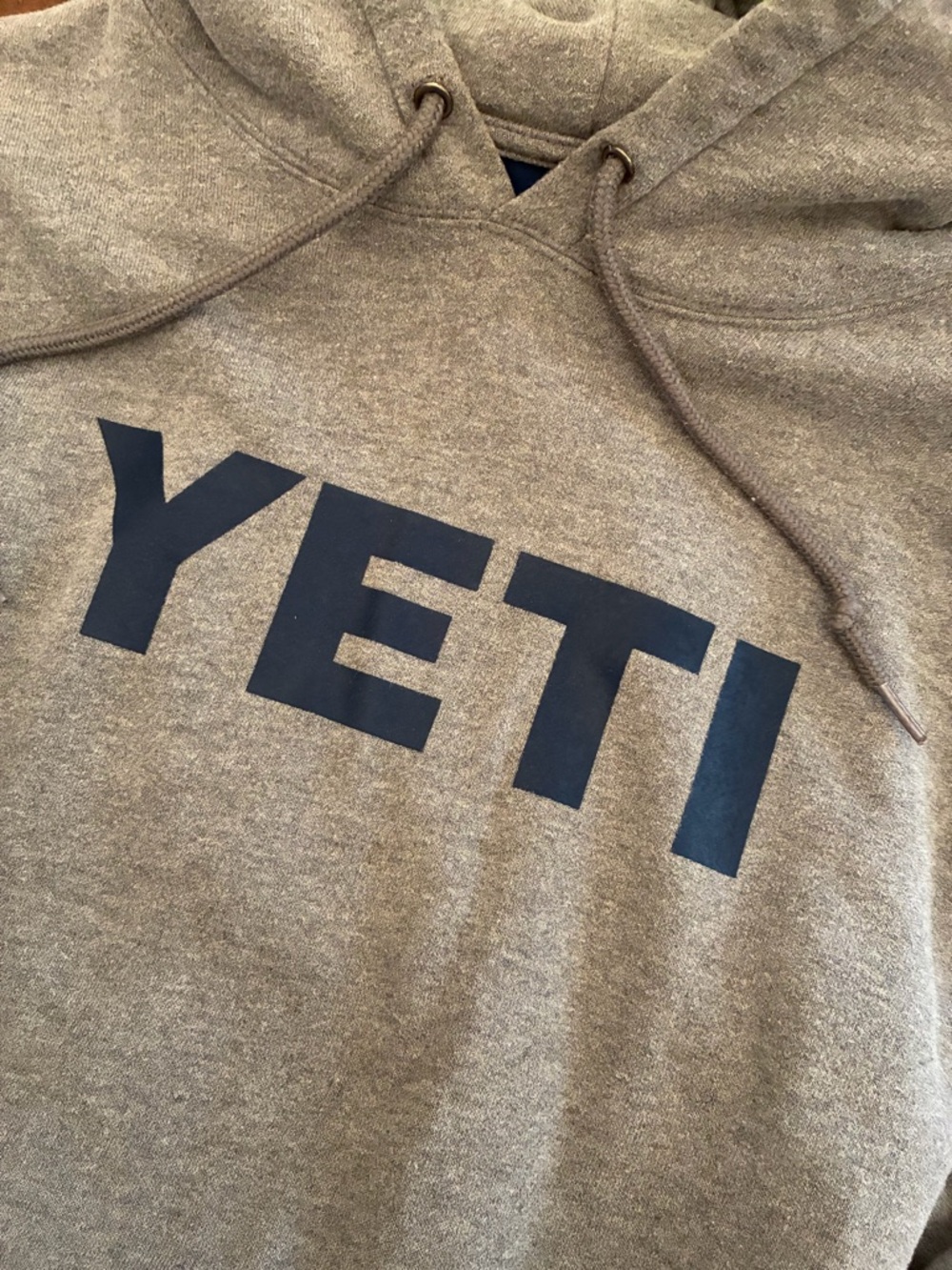 Yeti Men's Hoodie in Heather Brown with Navy Logo